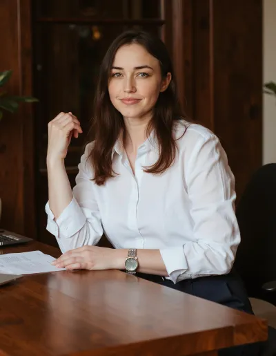 corporate female headshot 11